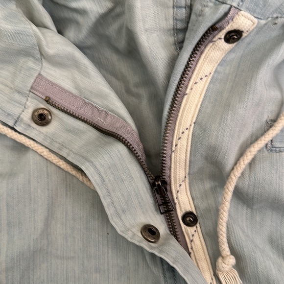 Thread & Supply Lightweight denim / chambray shorter style jacket. Hood - Picture 3 of 5